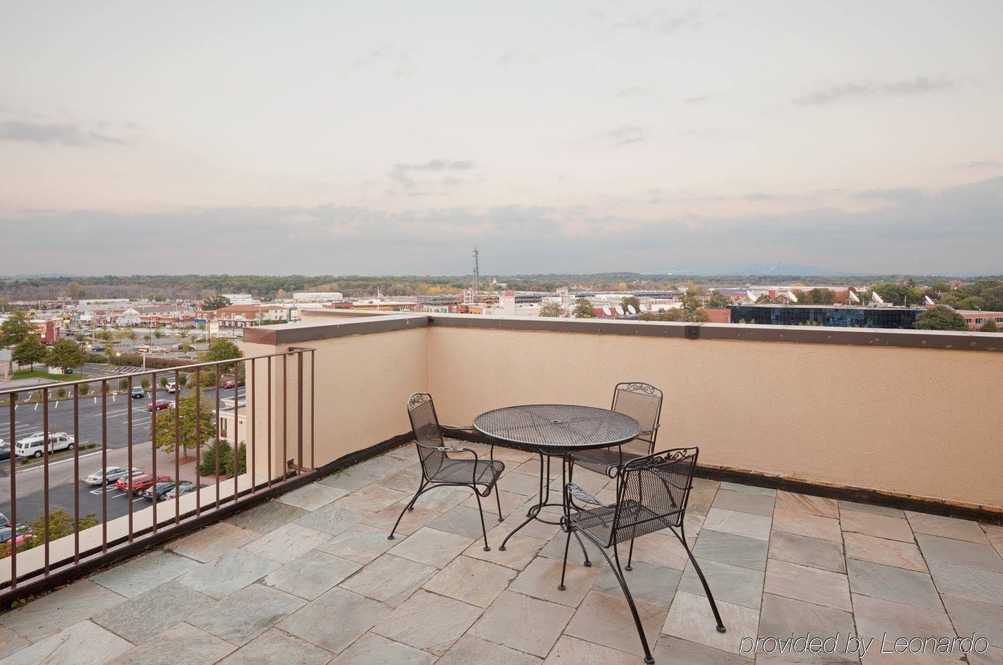 Holiday Inn Boston - Dedham Hotel & Conference Center By Ihg Eksteriør bilde