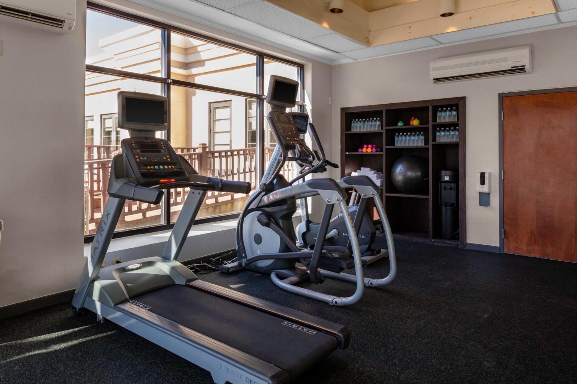 Holiday Inn Boston - Dedham Hotel & Conference Center By Ihg Eksteriør bilde
